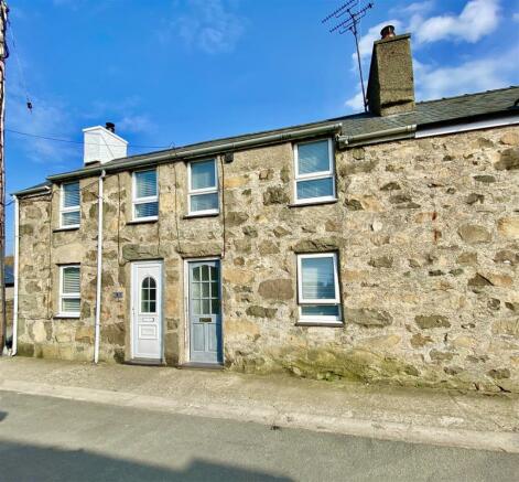 2 bedroom terraced house for sale in Stryd Y Llan, Nefyn, Pwllheli, LL53
