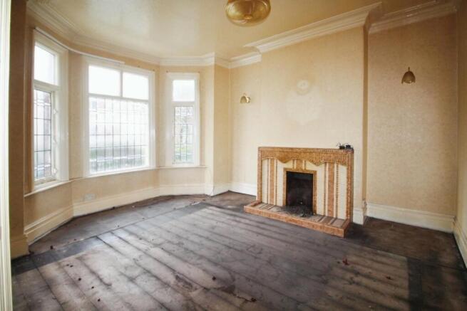 LIving Room.JPG
