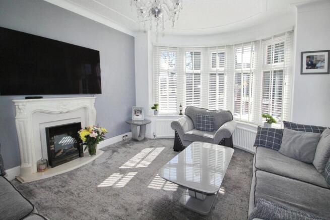 Living Room 1.JPG