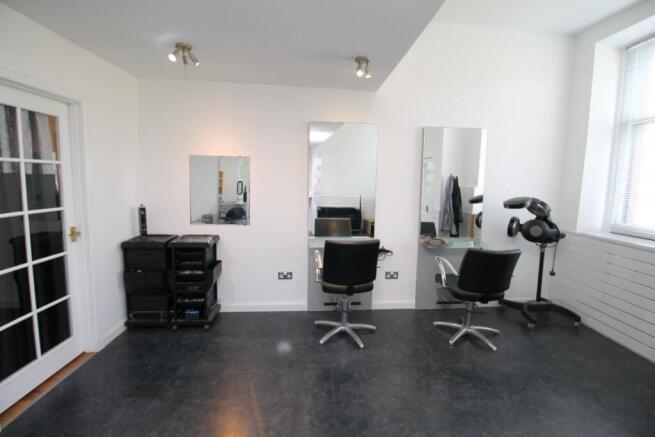 Salon