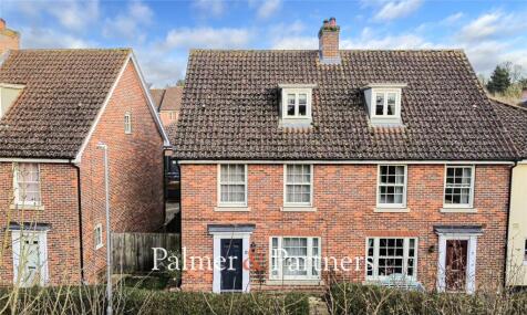 Fromus Walk, Saxmundham, Suffolk, IP17