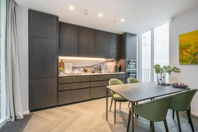 kitchen (2).jpg