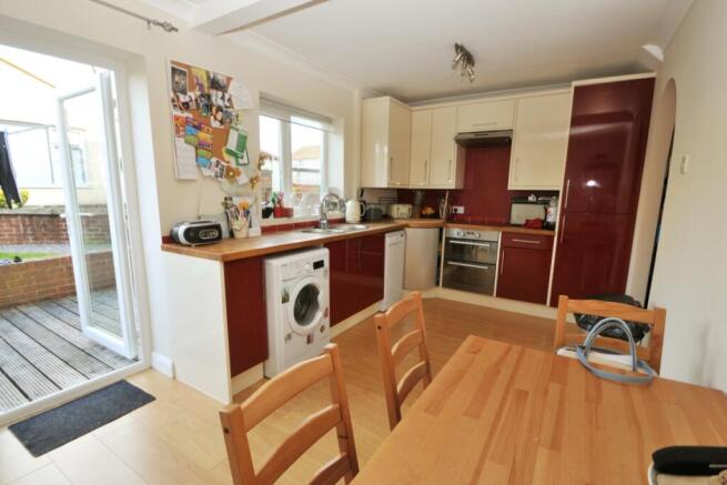 Fitted Kitchen/Dinin