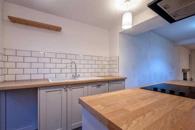 Butterfly Cottage, 4 School View (9 of 14).jpg