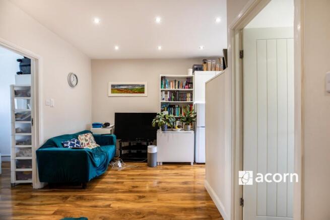 b42fbae7-4daf-f01...