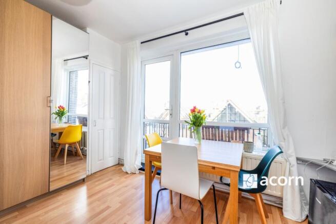 7ff8f7f0-d1fd-f01...