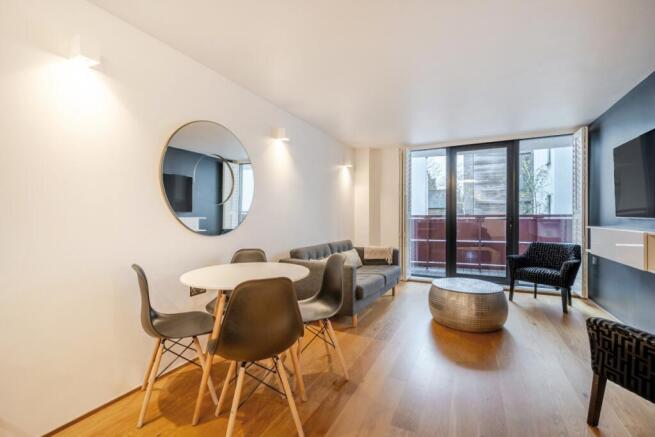 1386249-10-692d7d...