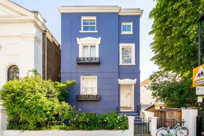 1 bedroom apartment for rent in Monmouth Road London W2