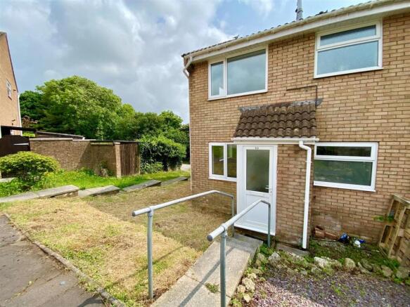 53 hazeldene fornt.jpg