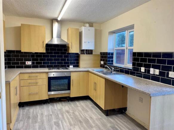 9 hc kitchen.jpg