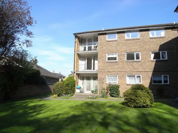 2 Bedroom flats to rent in chandlers ford #5