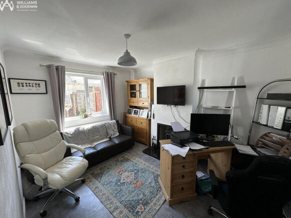 Photo 3