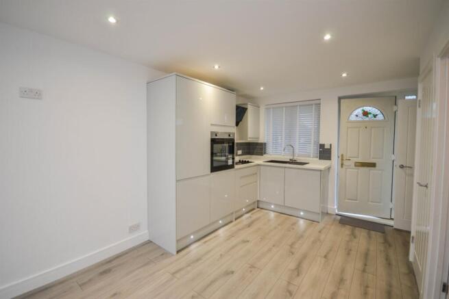 Lounge/Kitchen