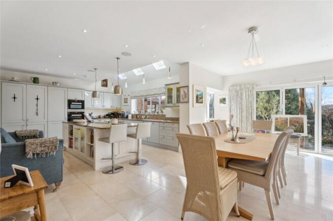 Kitchen/Dining