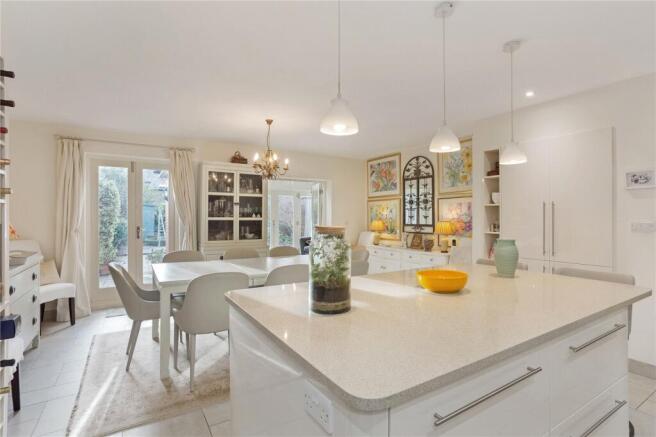 Kitchen/Bfast Room