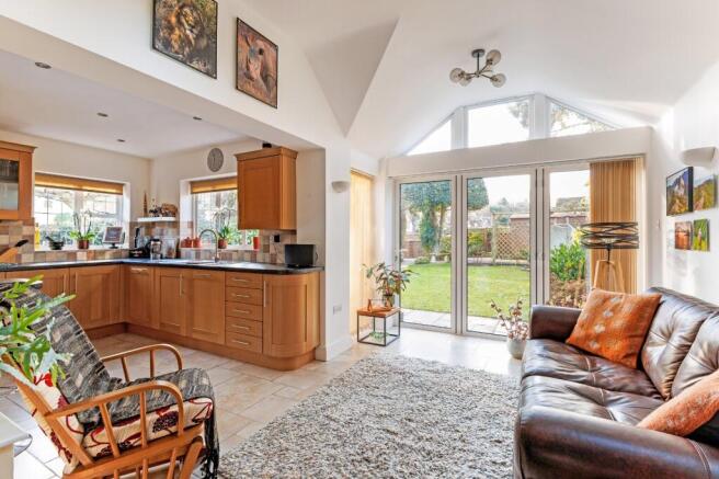 Family/Kitchen