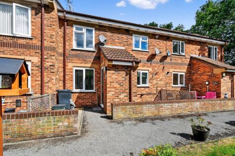 Wyre Court, The Village, YO32