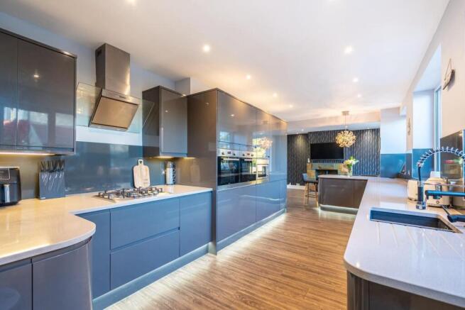 25236 99 Kingsgate_019.jpg