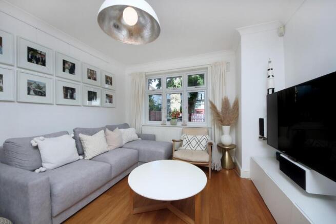 Gv- 64 The Ridgeway (4).jpg