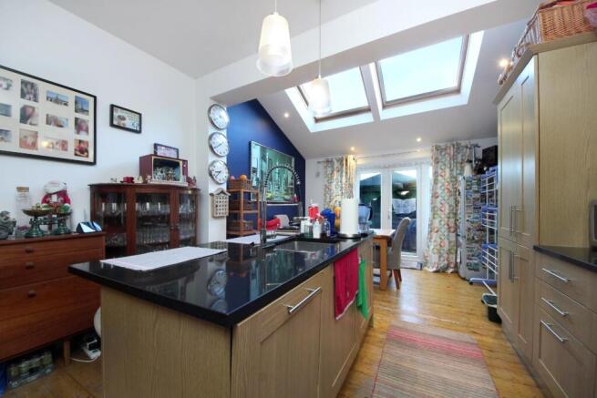 GV- 20 Northcroft rd (8).jpg