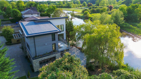 Riverside Off Tiddington Road, Stratford Upon Avon, Warwickshire. CV37 7BD