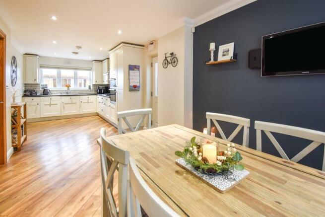 Kitchen Diner