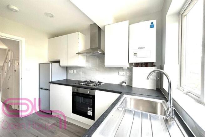 Raleigh Rd - Kitchen.jpg