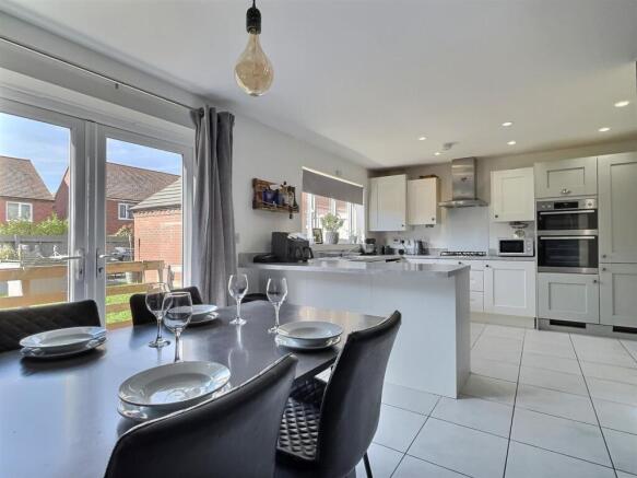 Kitchen Diner