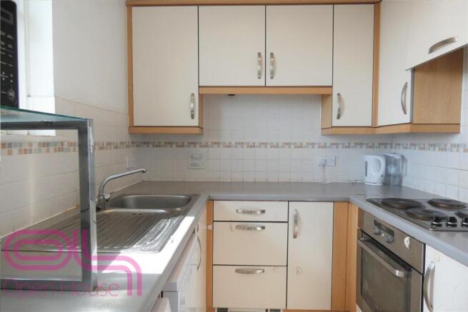 Kitchen 2.jpg