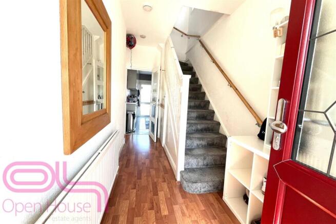 Priory Rd - Hallway.jpg