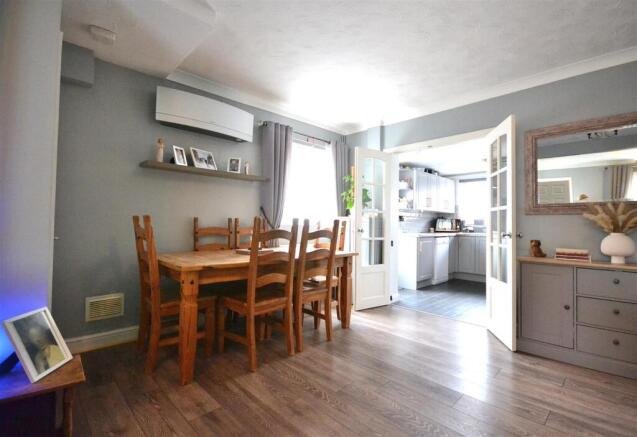 dining area_106.JPG
