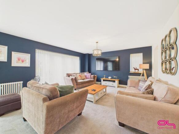 Open Plan Lounge Diner