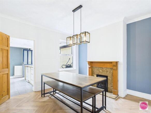 Spring Terrace Road, Stapenhill (5).jpg