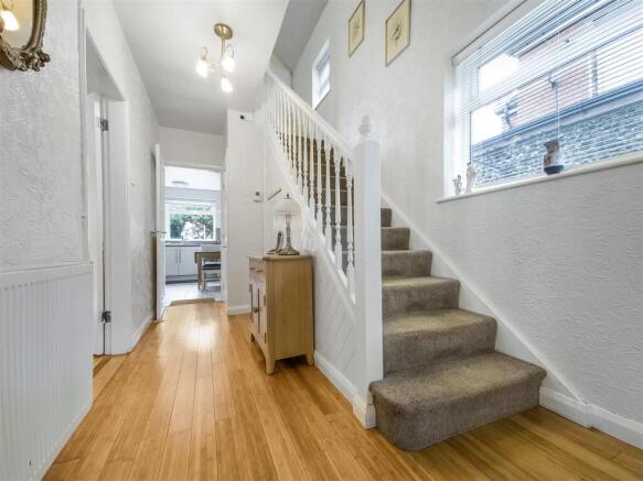 Springfield Road, Midway