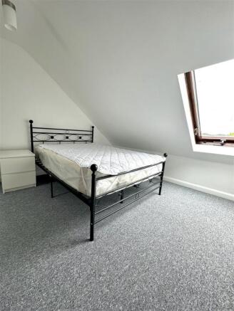 bedroom .JPEG
