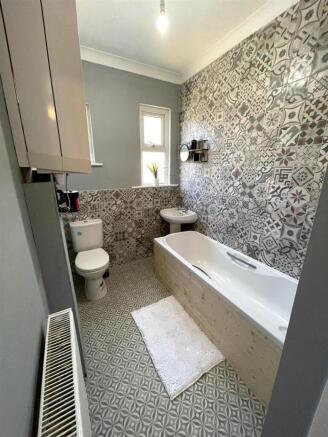 WhatsApp Image 2025-10-01 at 11.53.24_3feb9710.jpg