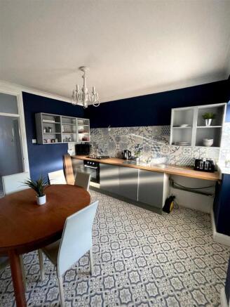 WhatsApp Image 2025-10-01 at 11.53.24_ddad407c.jpg