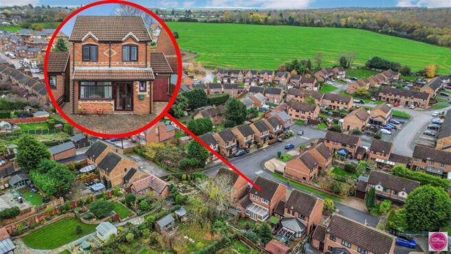 Pine Walk, Castle Gresley (8).jpg