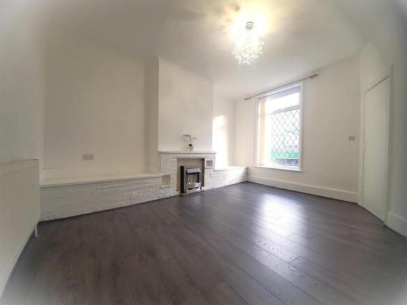 WhatsApp Image 2025-11-27 at 6.30.55 PM (4).jpeg