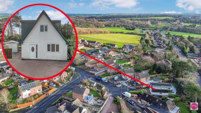 Moat Bank, Bretby (8).jpg