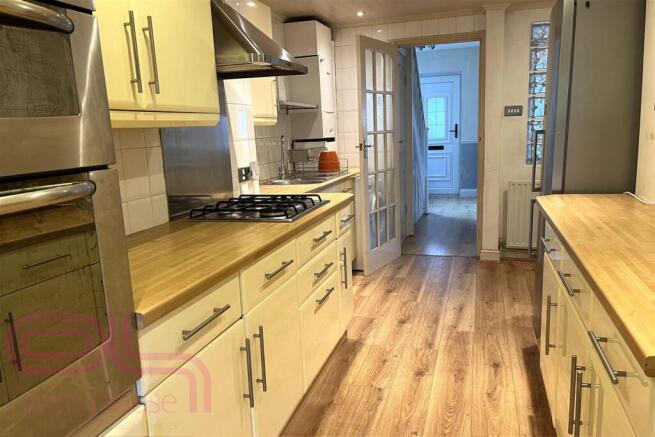 Whitton Waye Kitchen 2.jpg