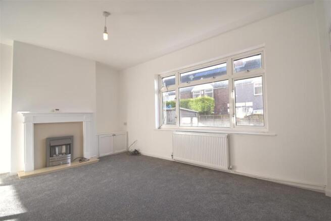 3 Bedroom End Of Terrace House For Sale In Seventh Avenue Forest