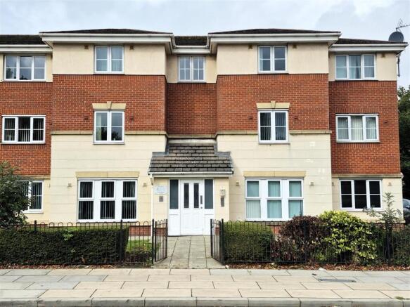 000 Exterior 127 a.jpg