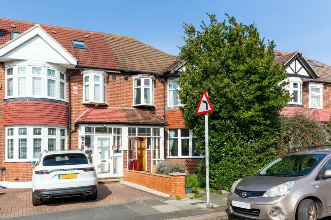 15 Linkway, Raynes Park, London, SW20 9AT (10).
