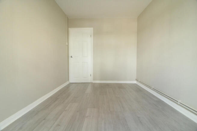 Room 02 