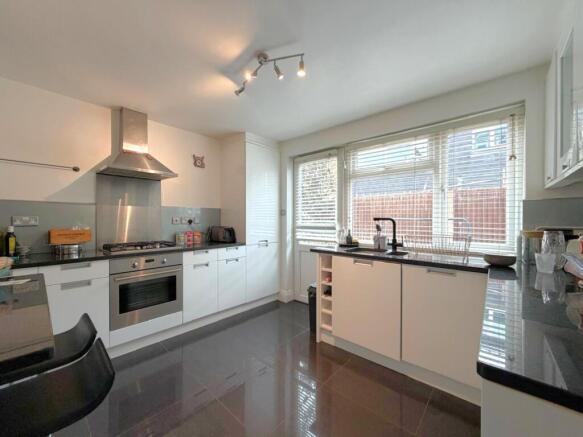 PHOTO-2025-10-31-13-17-28