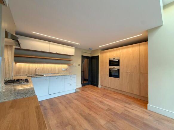 PHOTO-2025-11-27-09-35-35 (1)