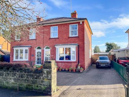 WOLLASTON - High Park Avenue