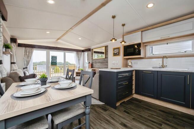 Kitchen diner