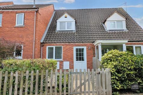 Amesbury Close, Belmont, Hereford, HR2